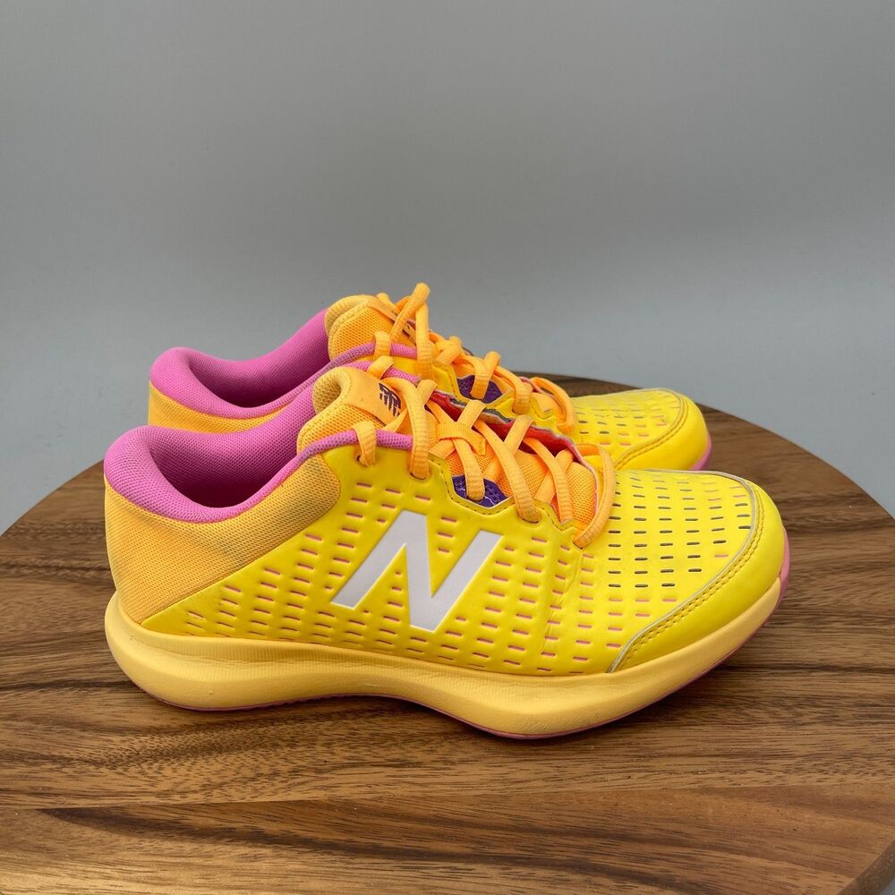 New Balance 696 V4 Shoes Womens Size 8.5 2E Yellow Running Court Tennis Sneakers